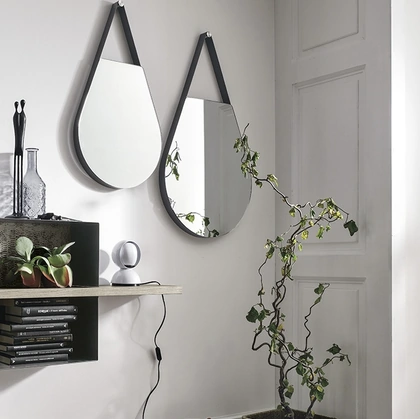 Specchiere moderne Drops con struttura in metallo di Target Point