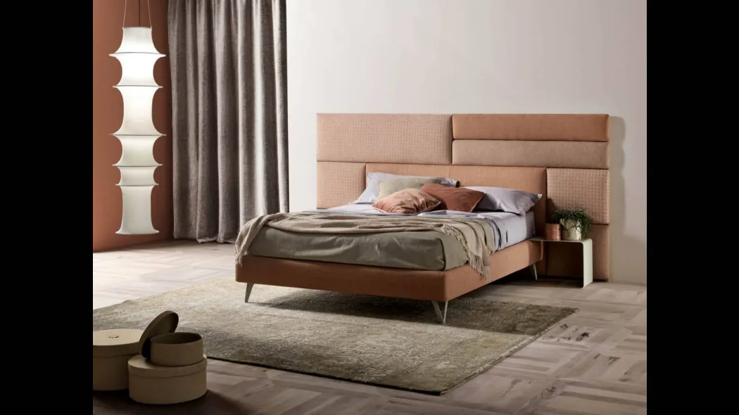 Letto con testiera in tessuto Pannelli Wall di Bside