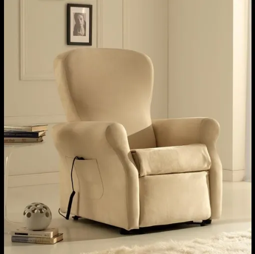 Poltrona in tessuto disponibile anche con ruote Relax di Hoppla