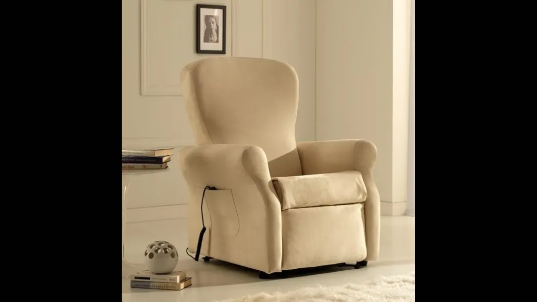 Poltrona in tessuto disponibile anche con ruote Relax di Hoppla
