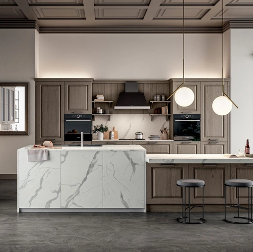 Cucina Classica in frassino laccato con isola Romantica 01 di Gentili Cucine