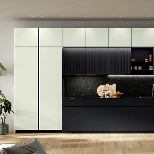 Cucina Moderna lineare Altea Composizione 05 in vetro lucido di Prima Cucine