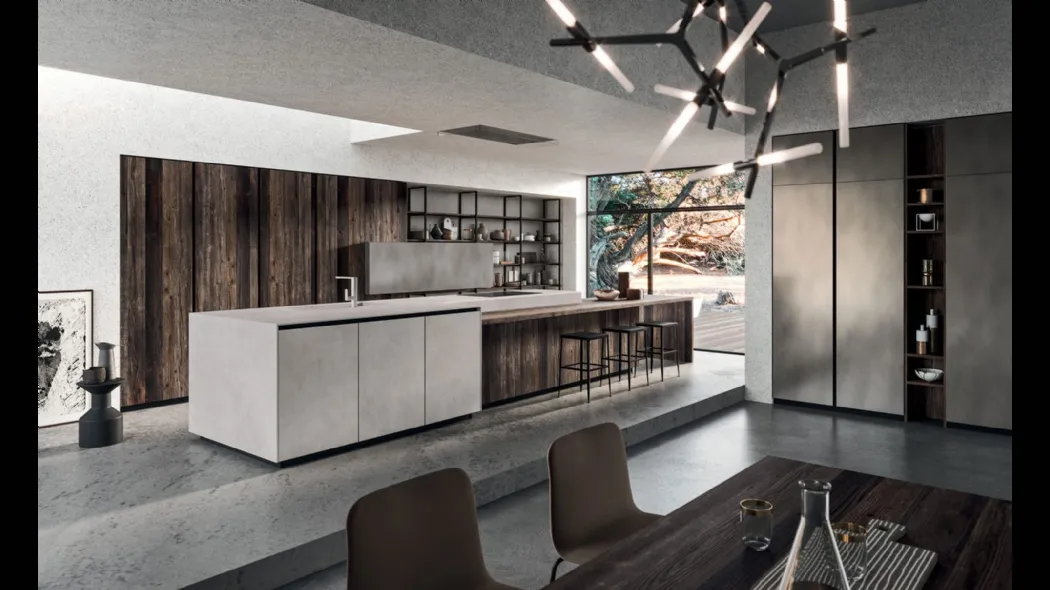 Cucina Moderna con isola Time 06 in legno antico Old Abete multicolor e laminam Calce Grigio di Gentili Cucine